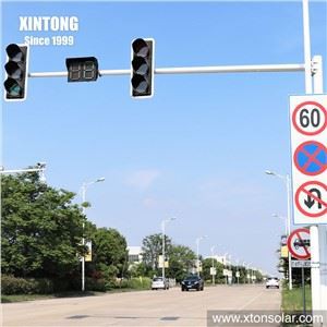 Traffic Light Pole With Full Ball Light