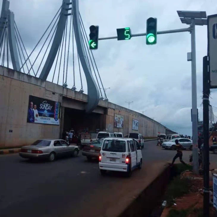 Solar Traffic Light Pole